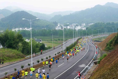 江西婺源举办第二届国际马拉松赛,赶快来报名吧！
